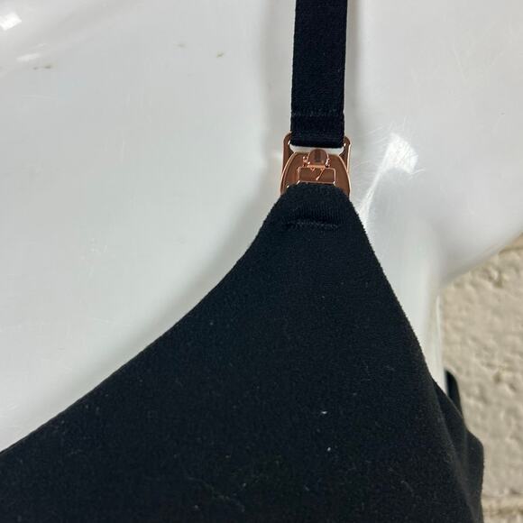 Victoria’s Secret Black Bra size L - Picture 3 of 8